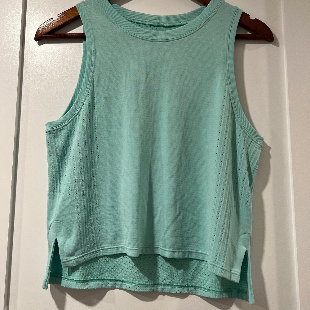 Wild mint tank top Lululemon